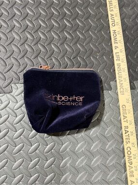Skinbetter Science Zipper Pouch